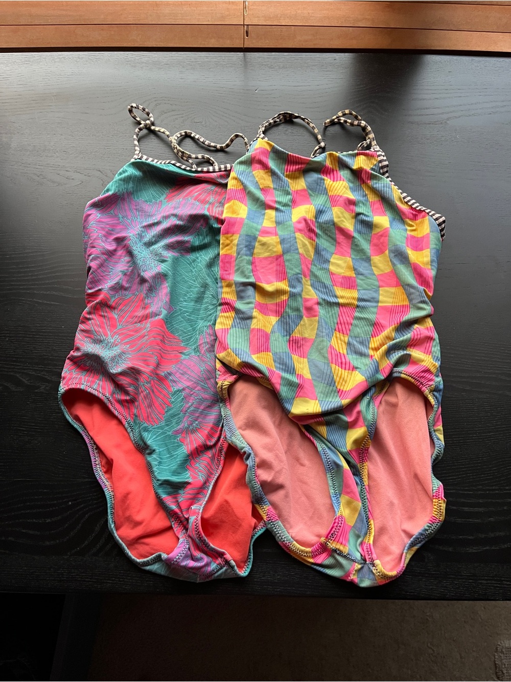 Dolfin Uglies Size 28 Multicolor Floral V-Back One Piece Swimsuit 2-Item Bundle